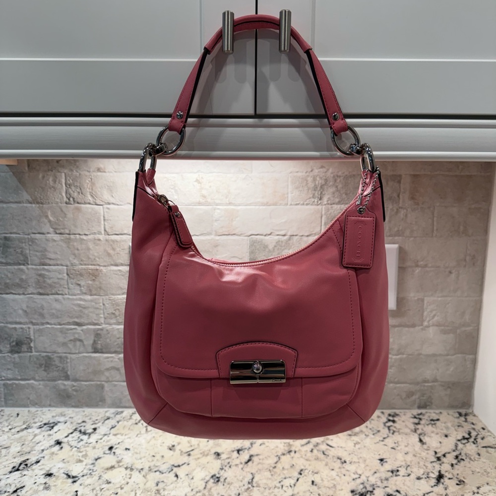 Coach EUC Kristen Pink Leather Hobo Bag w/Hangtag